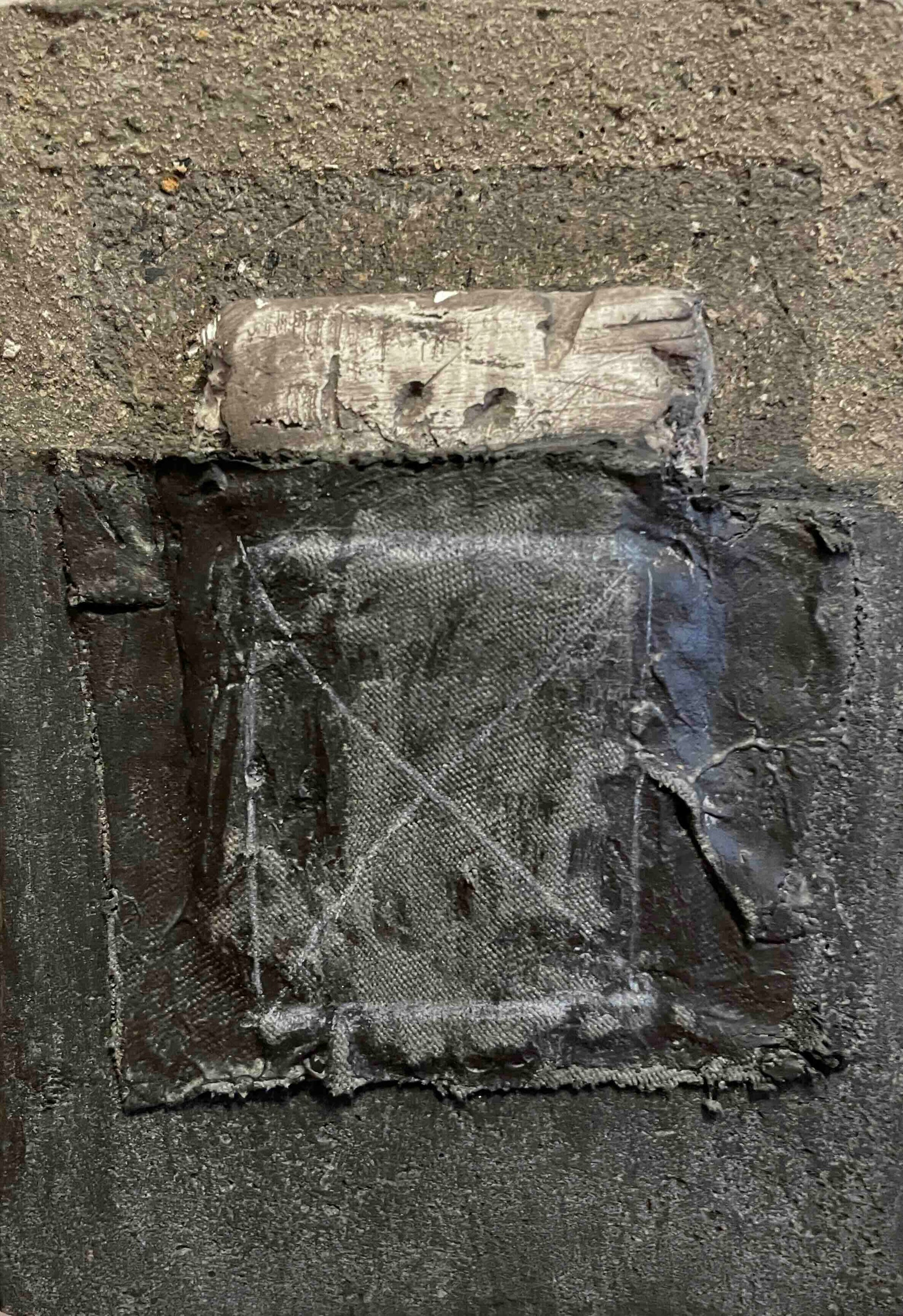 Tablina yeso y ceniza nº5 arte matérico con lienzo, ceniza, yeso y piedra pómez sobre madera - Xabier Liz
